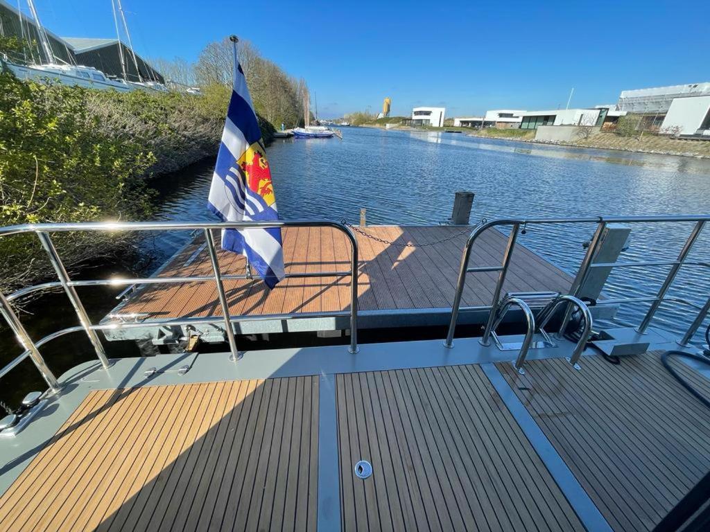 Hotel Houseboat Kamperland Exteriér fotografie