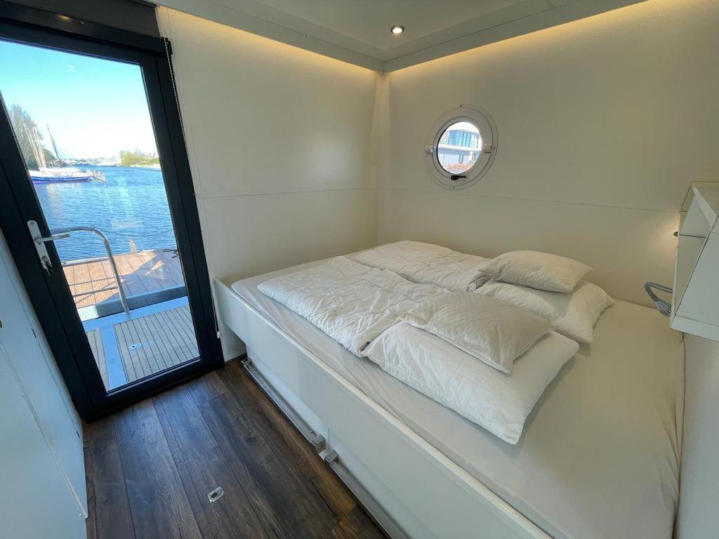 Hotel Houseboat Kamperland Exteriér fotografie